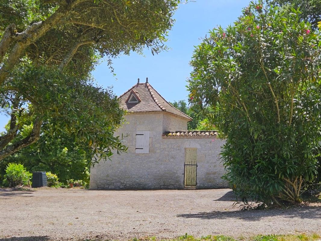 BEAUVILLE DOMAINE D'EXCEPTION XIXème BEAUVILLE (330 m² - 14 hectares) 12