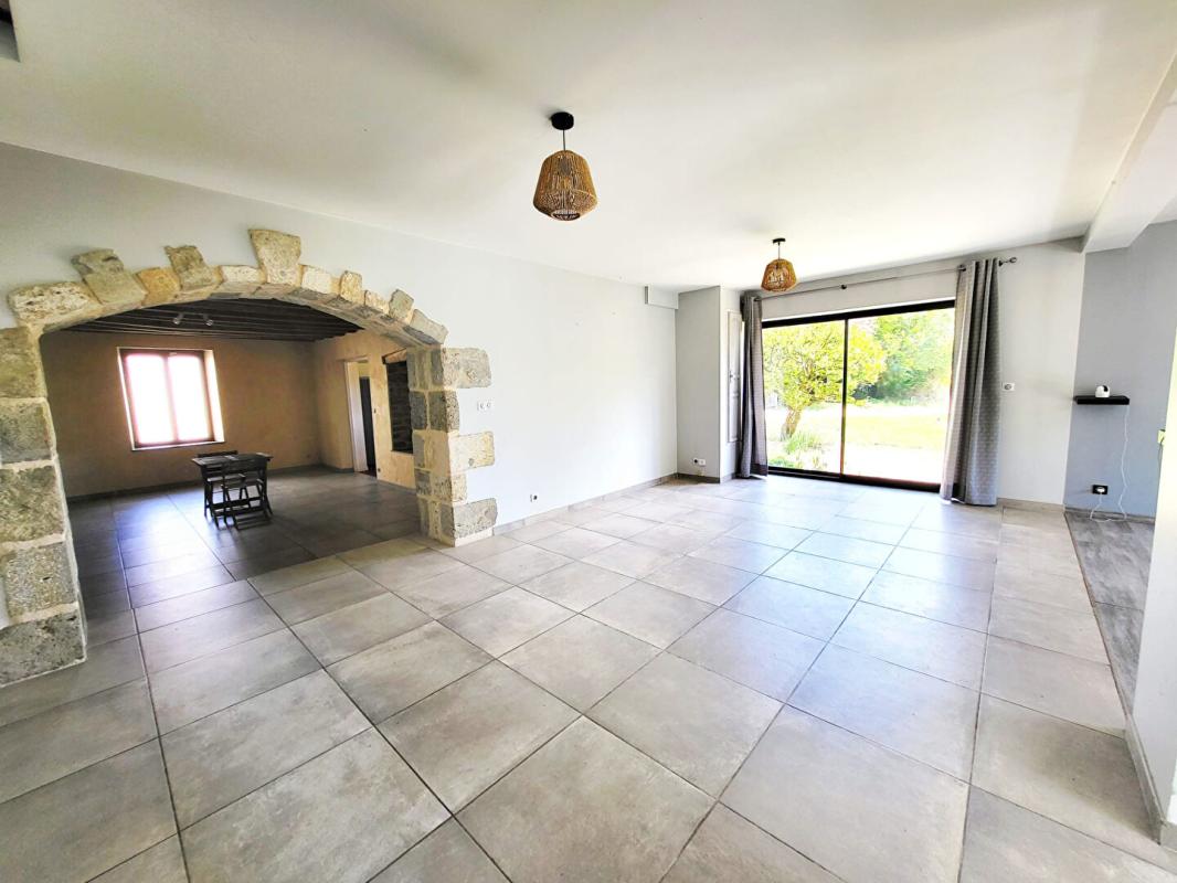 AUDEVILLE Maison en pierre 6 pièces, jardin et piscine ! 7