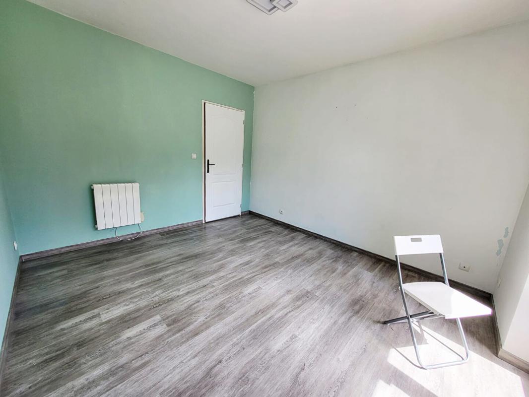 AUDEVILLE Maison en pierre 6 pièces, jardin et piscine ! 9
