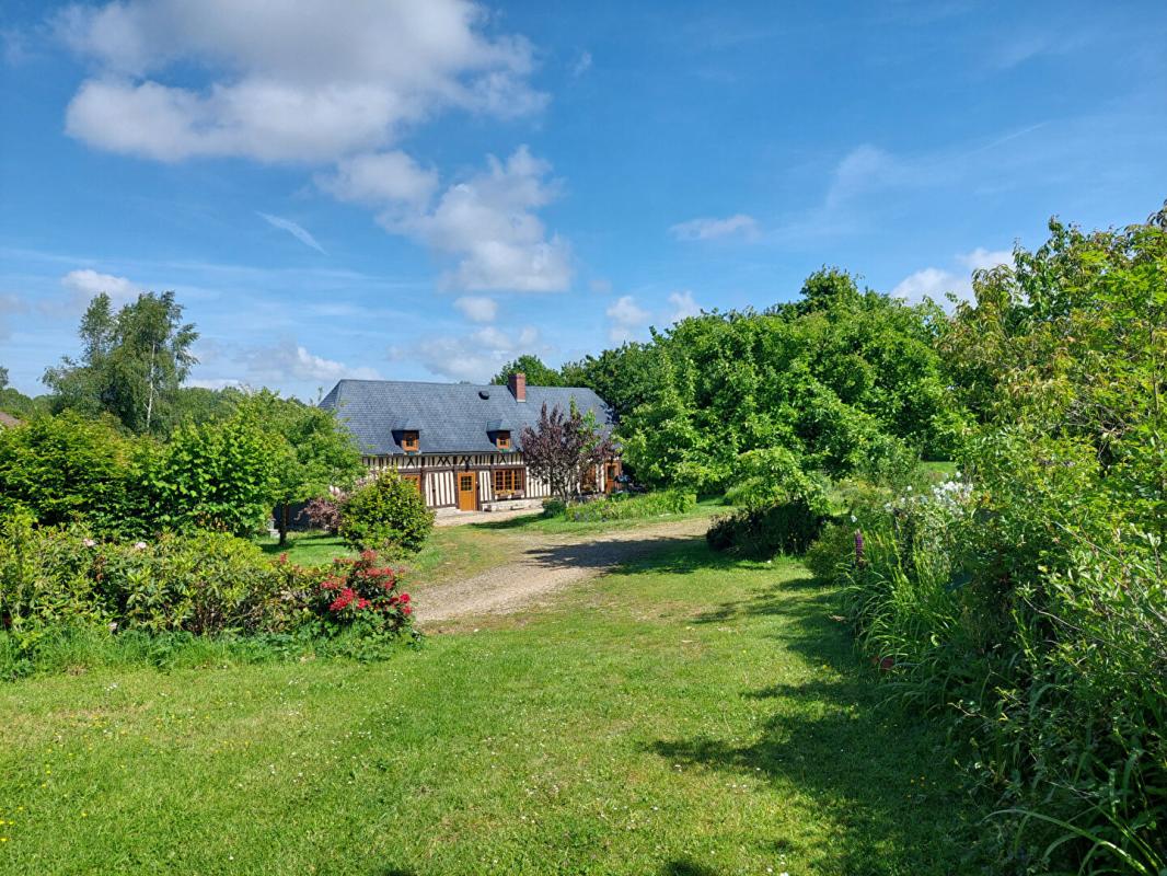 LA FRENAYE Ancien corps de ferme avec dépendances 1.3 Hectare 2