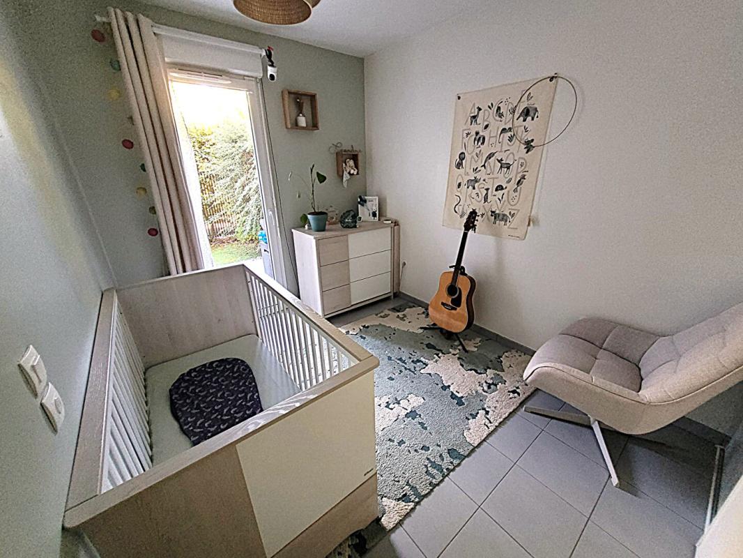 PESSAC Appartement T3 double terrasse dans résidence sécurisée avec place parking 10