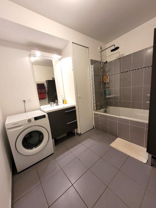 PESSAC Appartement T3 double terrasse dans résidence sécurisée avec place parking 11