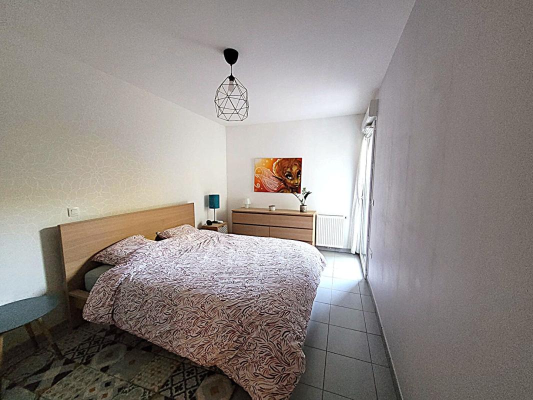 PESSAC Appartement T3 double terrasse dans résidence sécurisée avec place parking 9