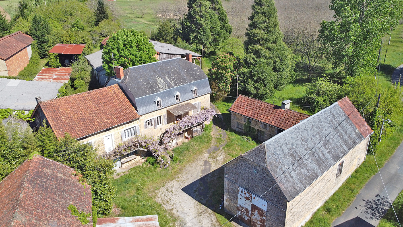 LA CHAPELLE-AUBAREIL La Chapelle Aubareil Corps de ferme 131 m2 3