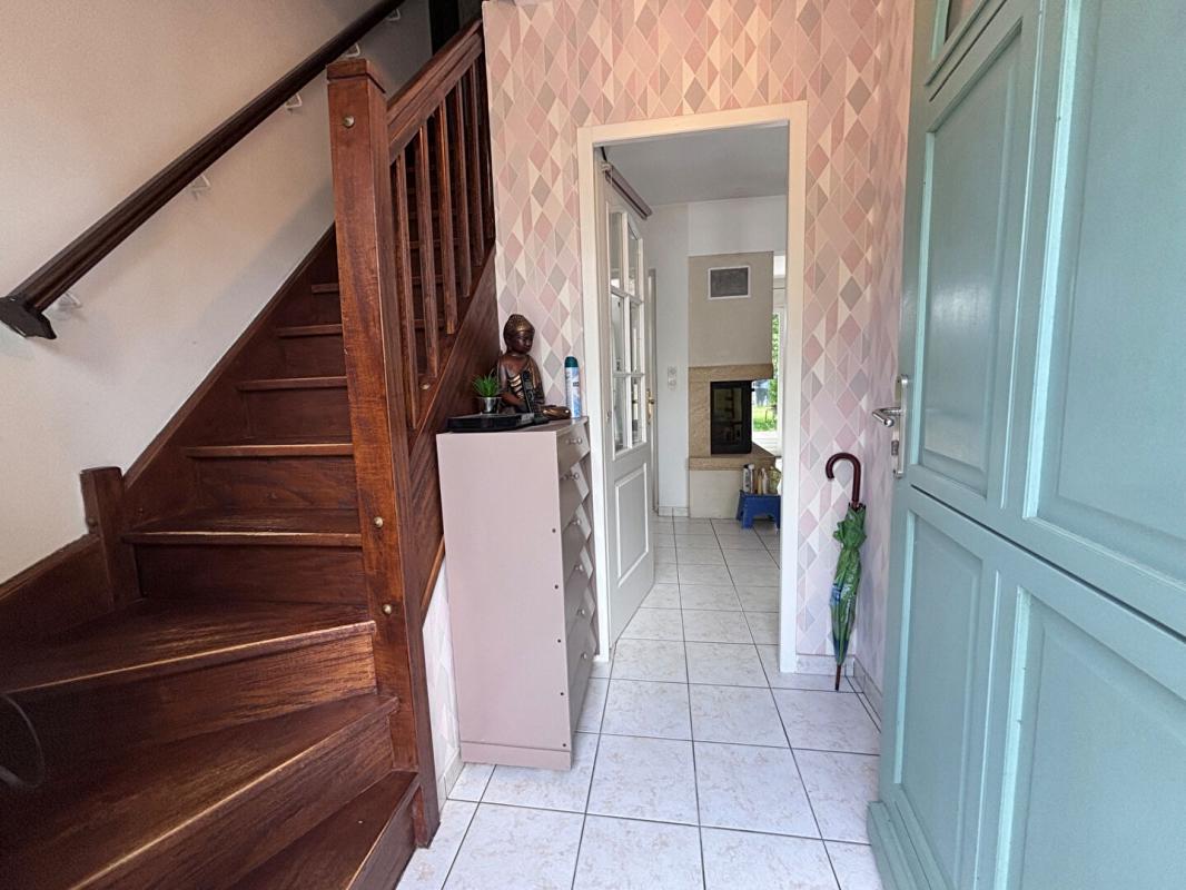 MONTOIRE-SUR-LE-LOIR Maison Montoire Sur Le Loir 5 pièce(s) 93 m2 7