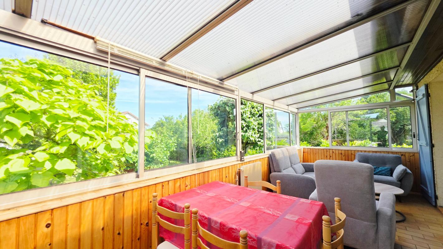 SAINT-DOULCHARD MAISON DE 162M² 7 PIECES 6 CHAMBRES SOUS-SOL GARAGE JARDIN 8