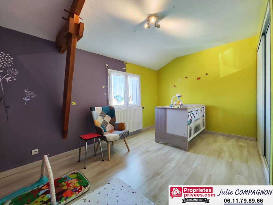 LE MARILLAIS Maison familiale de 145 m² env. avec 4 chambres, garage et grand jardin 12