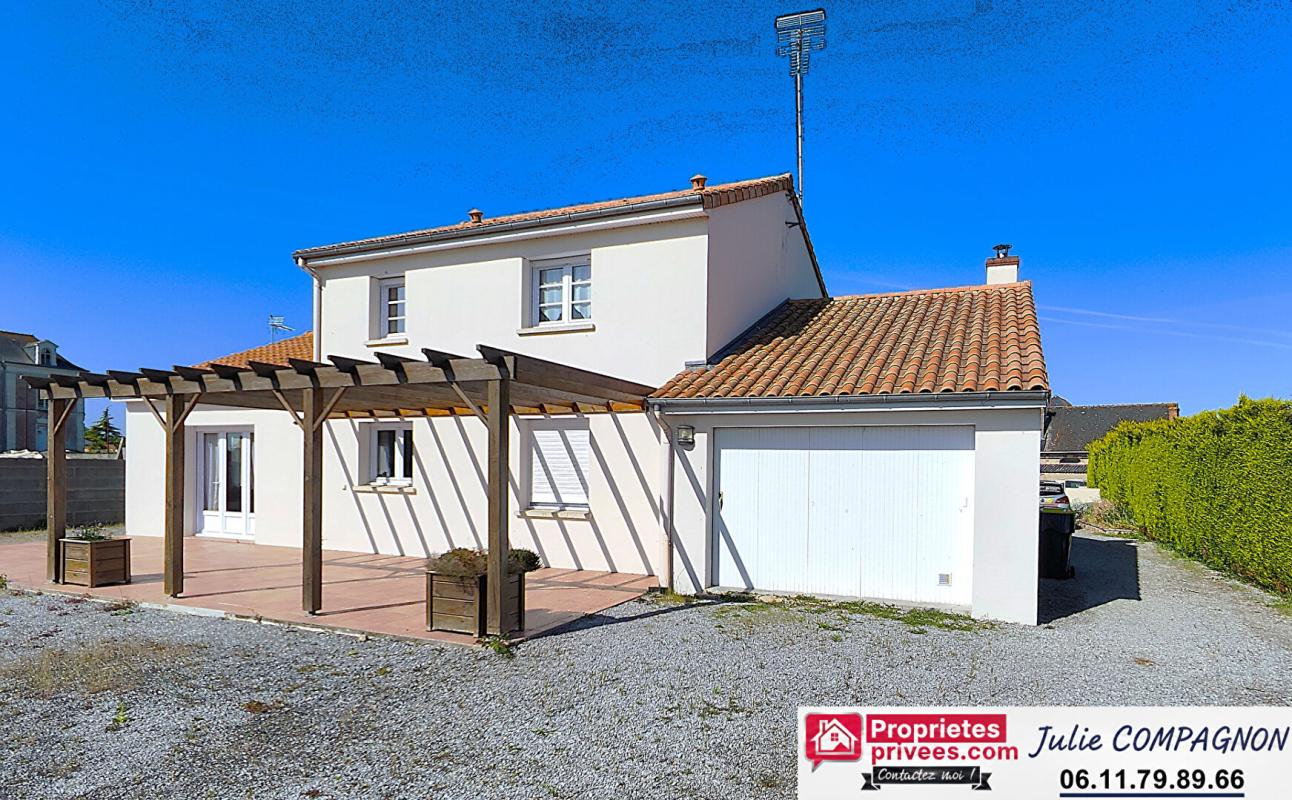 LE MARILLAIS Maison familiale de 145 m² env. avec 4 chambres, garage et grand jardin 15