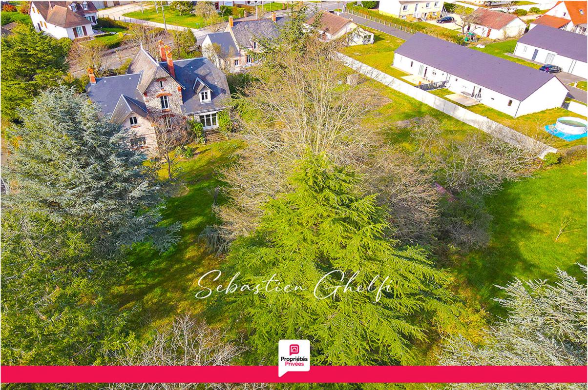 ROMORANTIN-LANTHENAY belle maison bourgeoise avec parc arboré d'environ 3600 m² 18