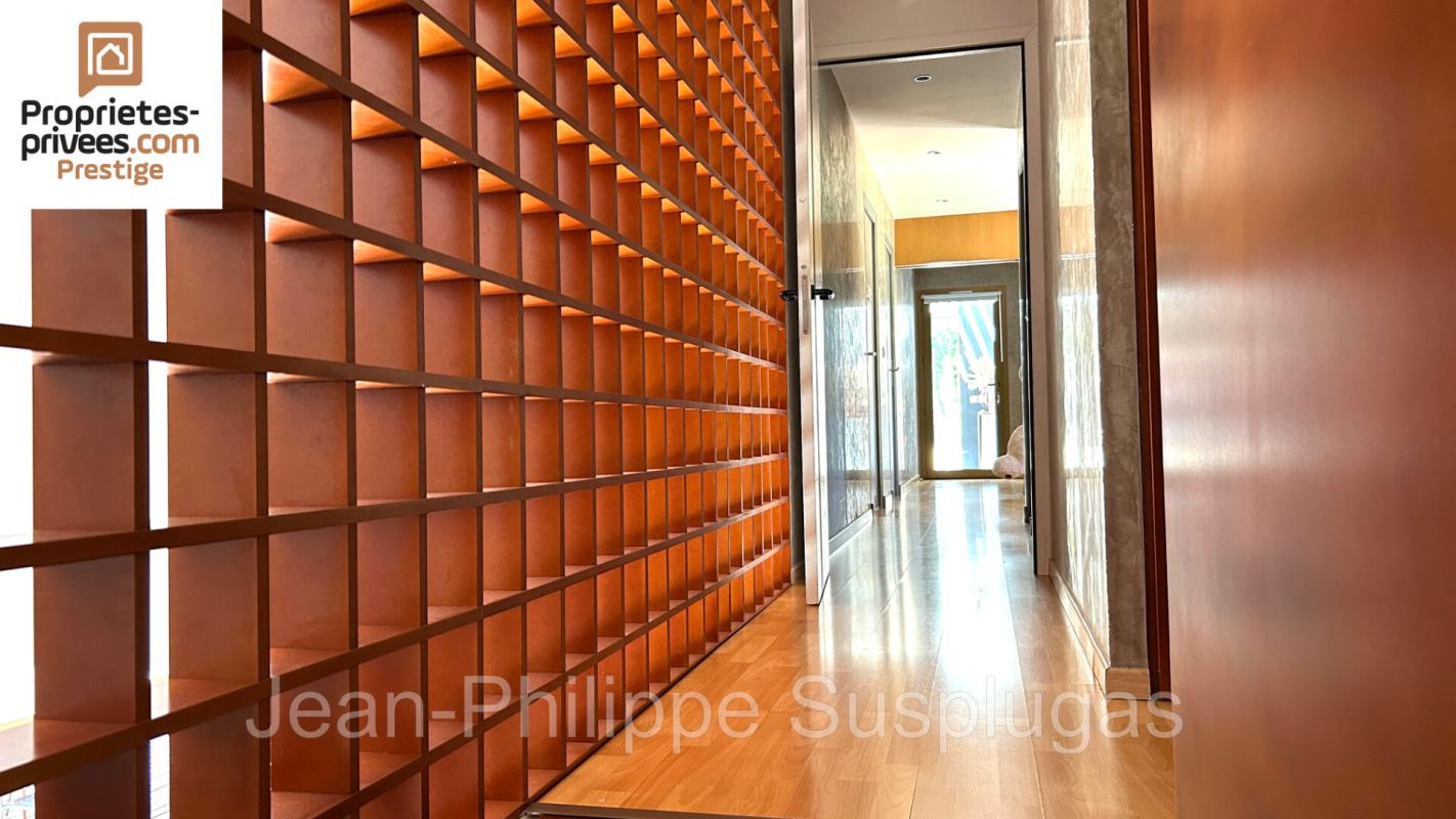 SANARY-SUR-MER Villa Sanary Sur Mer 8 pièce(s) 235 m2 11