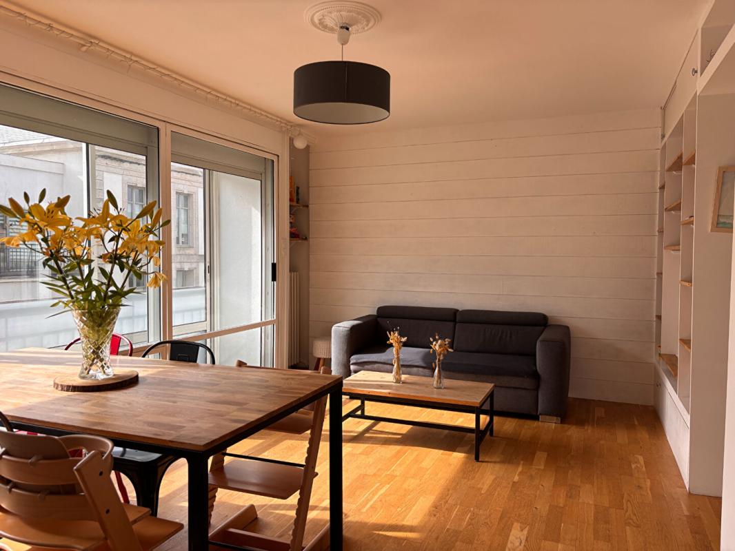 VANNES Vannes centre ville : Appartement 3 chambres + stationnement 1