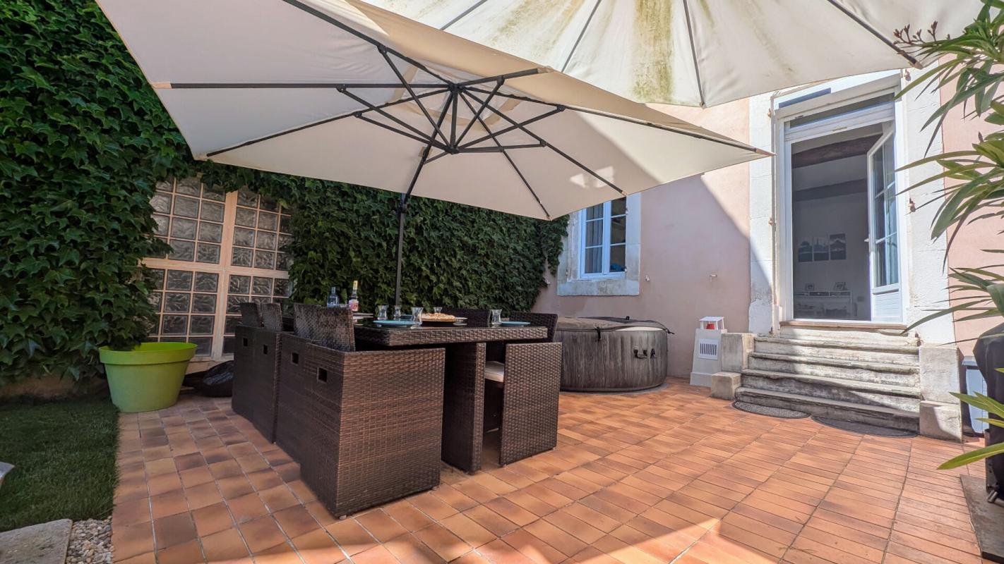 CASTELNAUDARY Maison de village 160 m² habitable T 5 avec jardin et garage 1