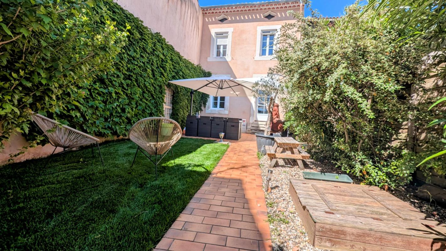 CASTELNAUDARY Maison de village 160 m² habitable T 5 avec jardin et garage 15