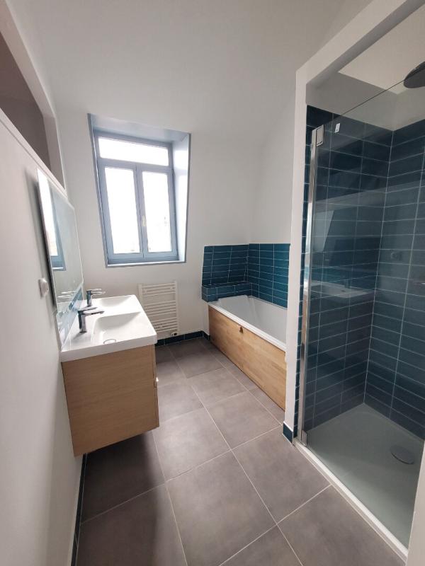 LILLE Rue nationale à Lille T4 en duplex 5