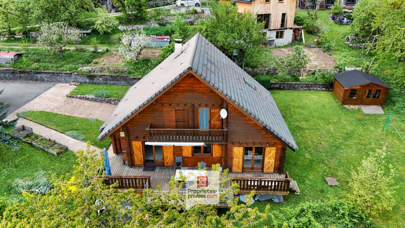 SAINT-HILAIRE Plateau des Petites Roches (38660) - Chalet T6 en madriers + studio + carport + jardin 2