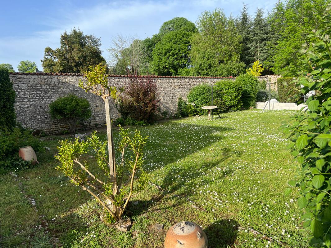 SAINT-MAIXENT-L'ECOLE Maison Saint Maixent L Ecole 4 pièce(s) 116 m2 4