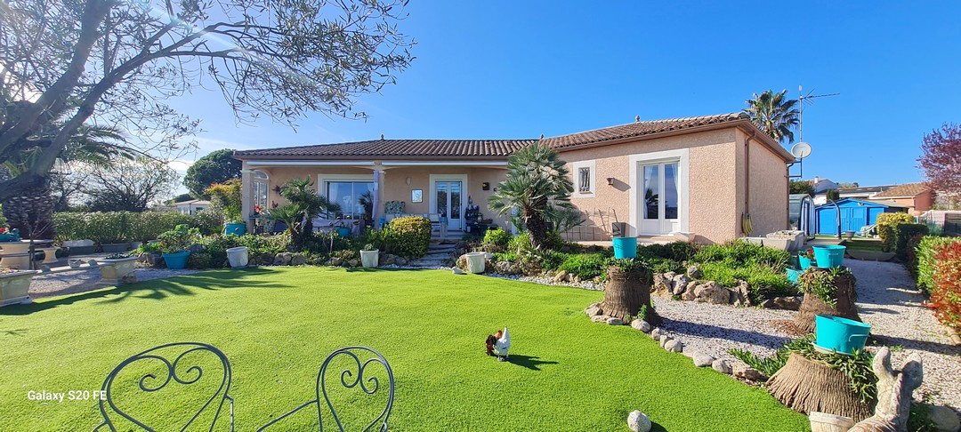 SAINT-GENIES-DE-FONTEDIT Splendide villa de 140m² avec double garages/piscine/ vue dégagée sur 1161m² de terrain 1