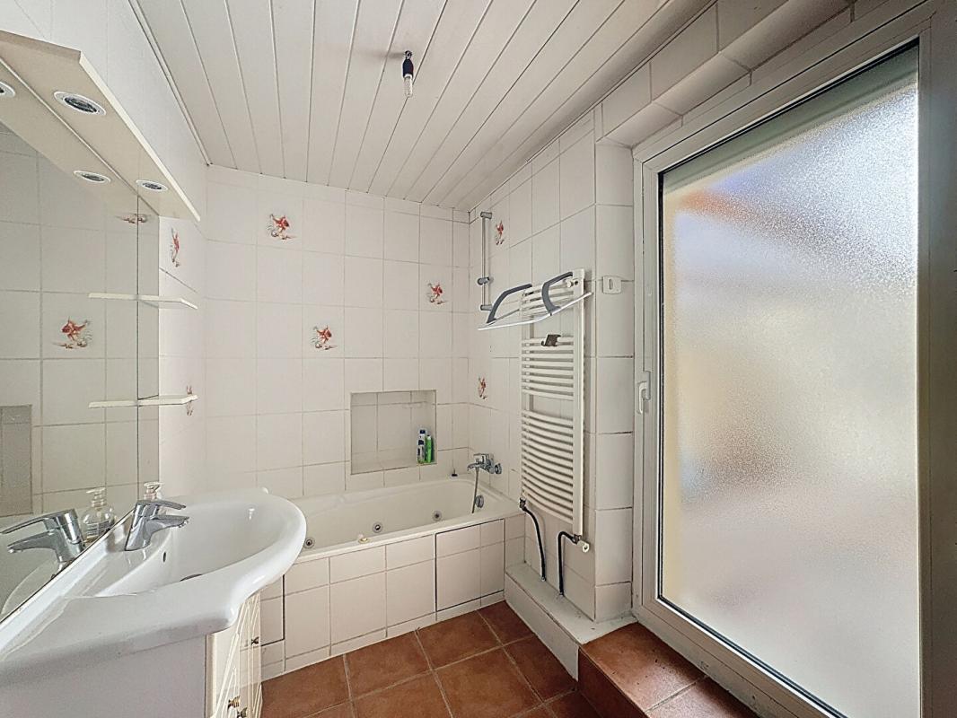 CHAMPLAN Maison familiale 6 chambres ? Volumes exceptionnels, DPE C et garage XXL de 40 m2 13