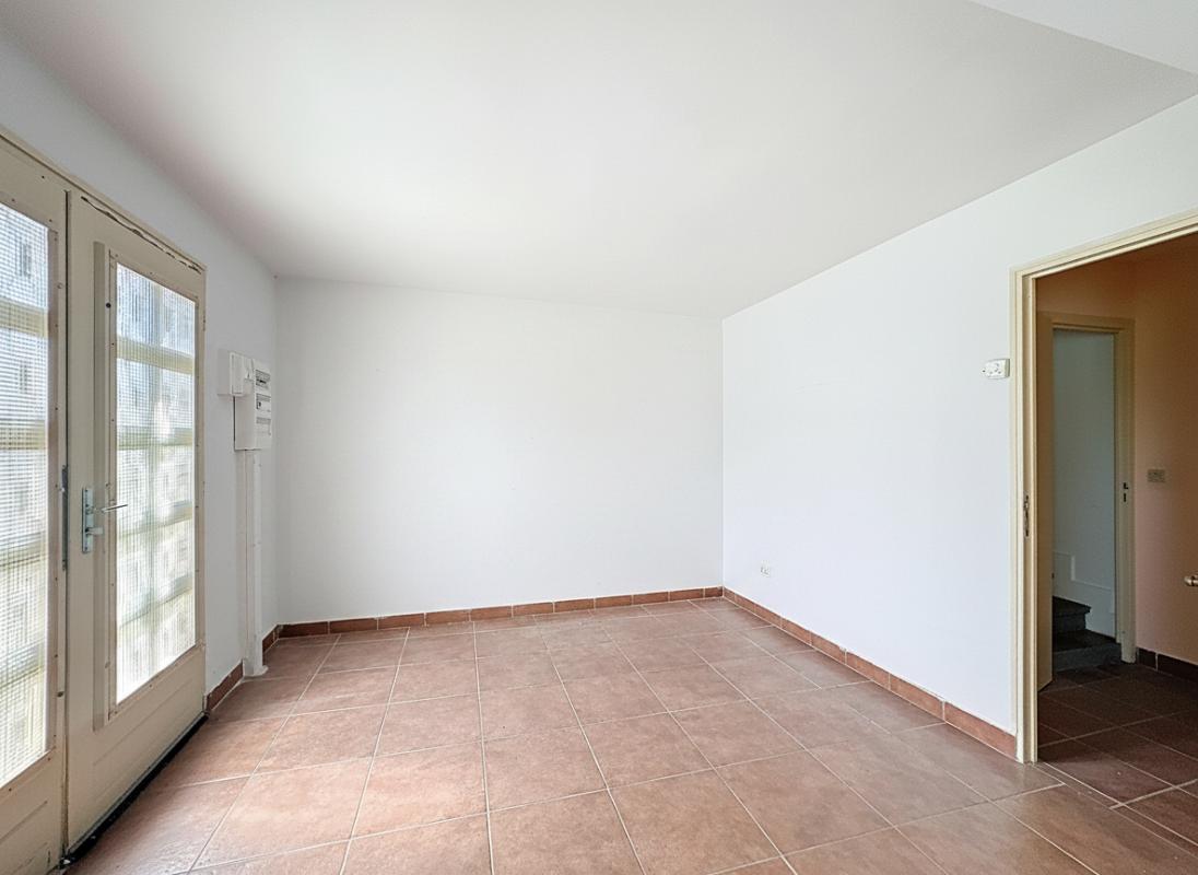 CHAMPLAN Maison familiale 6 chambres ? Volumes exceptionnels, DPE C et garage XXL de 40 m2 3