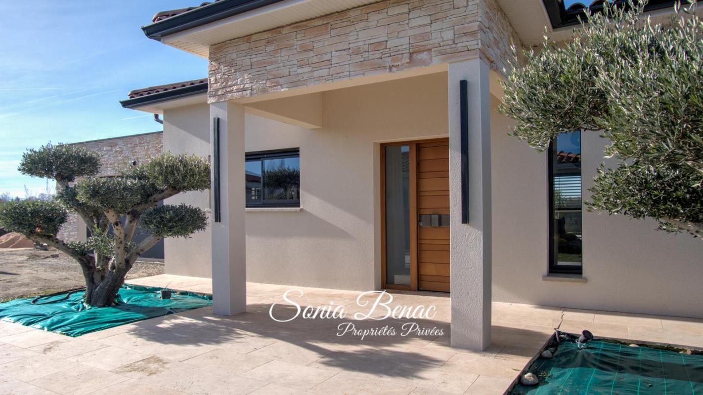 CARBONNE VILLA COMTEMPORAINE DE PLAIN PIED - T5 - PISCINE - POOL HOUSE - DOUBLE GARAGE - CARBONNE 3