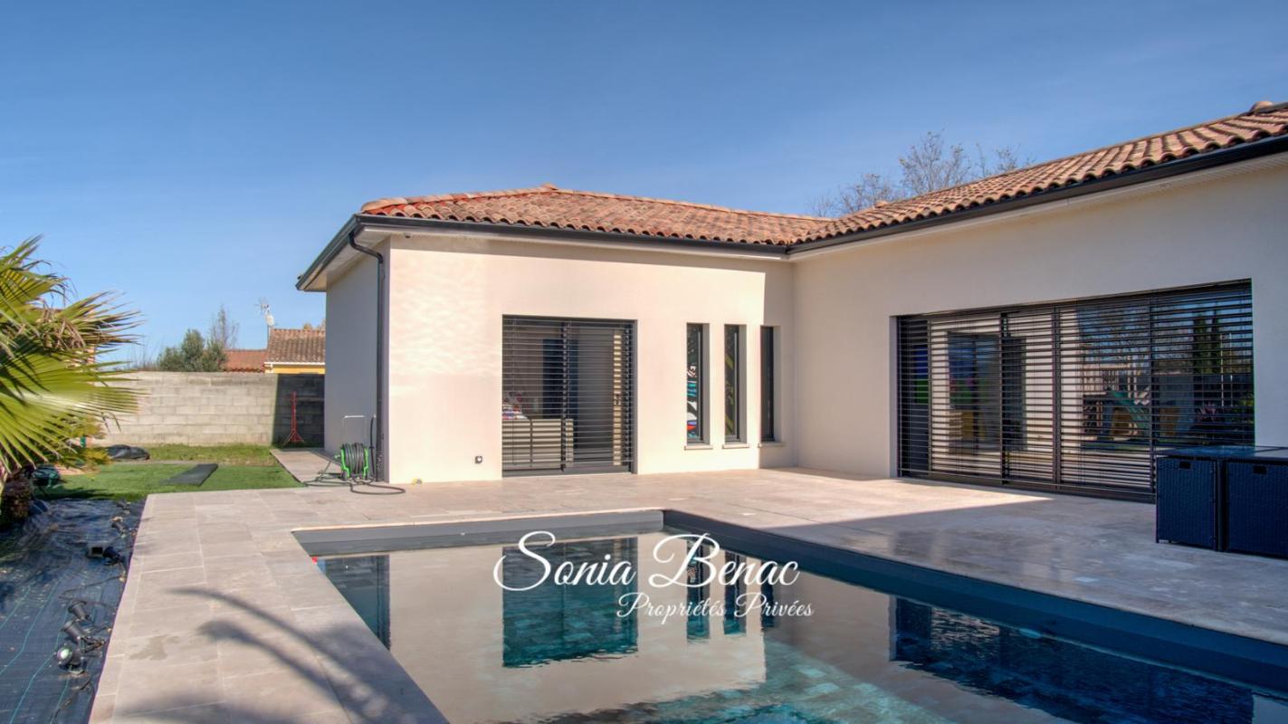 CARBONNE VILLA COMTEMPORAINE DE PLAIN PIED - T5 - PISCINE - POOL HOUSE - DOUBLE GARAGE - CARBONNE 6