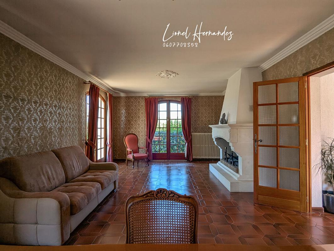 SAINT-PRIVAT-DES-VIEUX Maison de caractère de plain-pied - 130 m² - Terrain plat de 2411 m² - Saint-Privat-des-Vieux (Mazac) 11