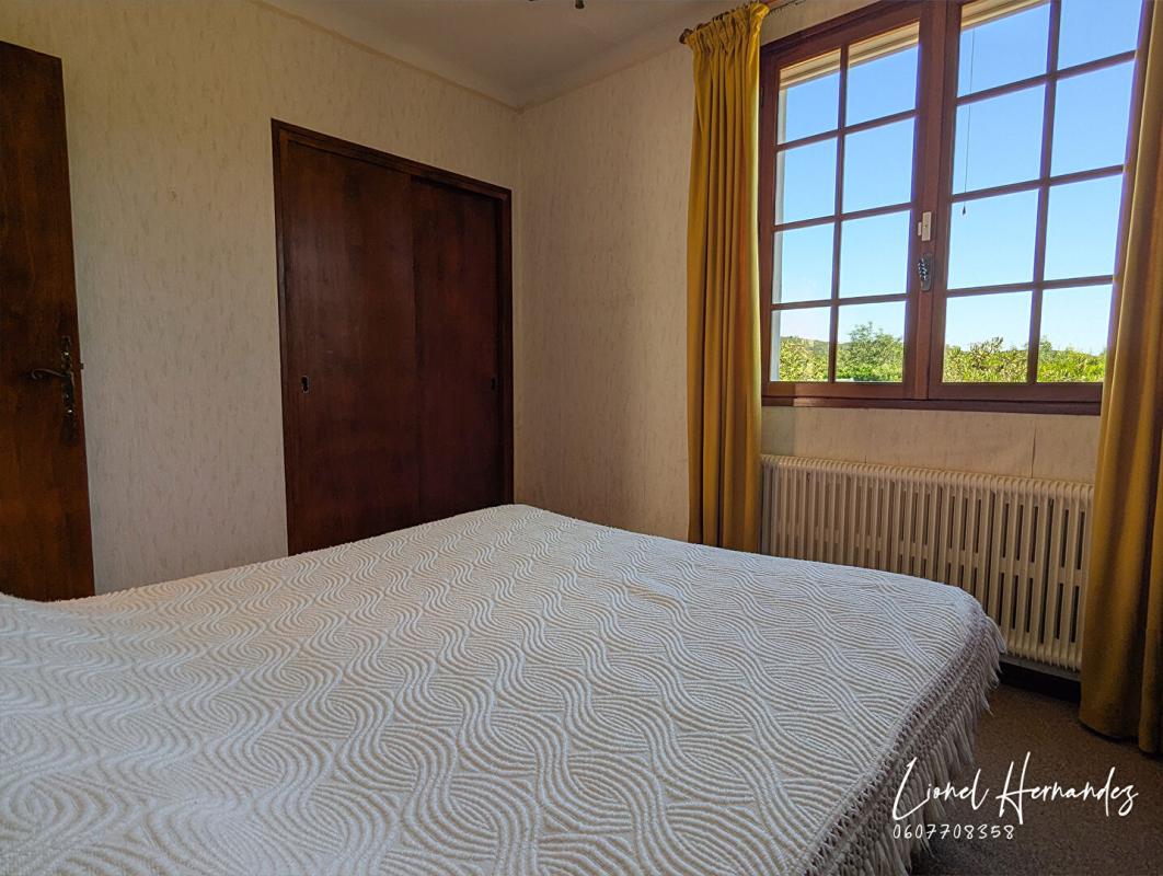 SAINT-PRIVAT-DES-VIEUX Maison de caractère de plain-pied - 130 m² - Terrain plat de 2411 m² - Saint-Privat-des-Vieux (Mazac) 16