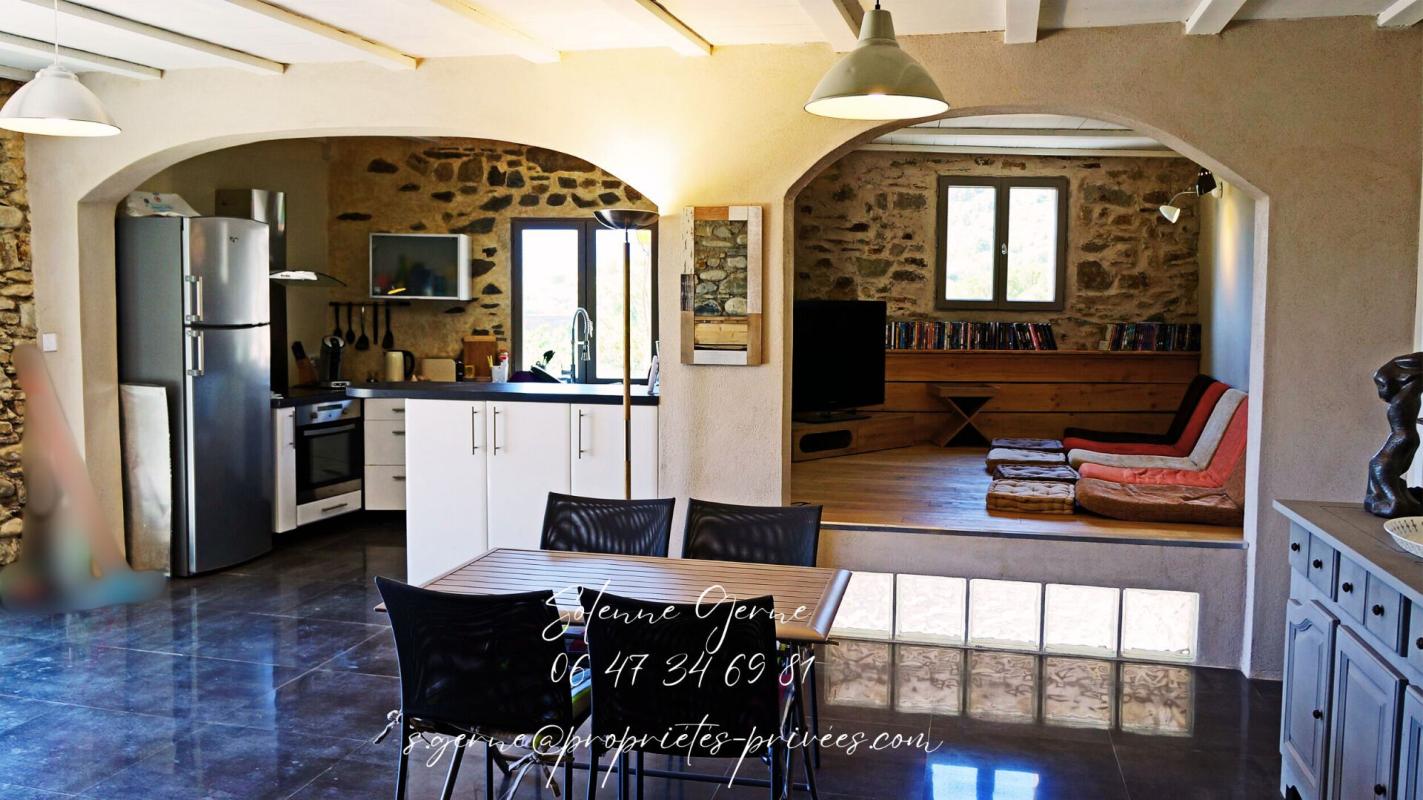 ROQUEBRUN Maison Roquebrun 7 pièce(s) 213 m2 9