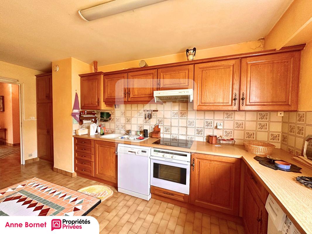 GRASSE Appartement 4 pièces 106 m2, terrasse, balcon, garage fermé, cave 13