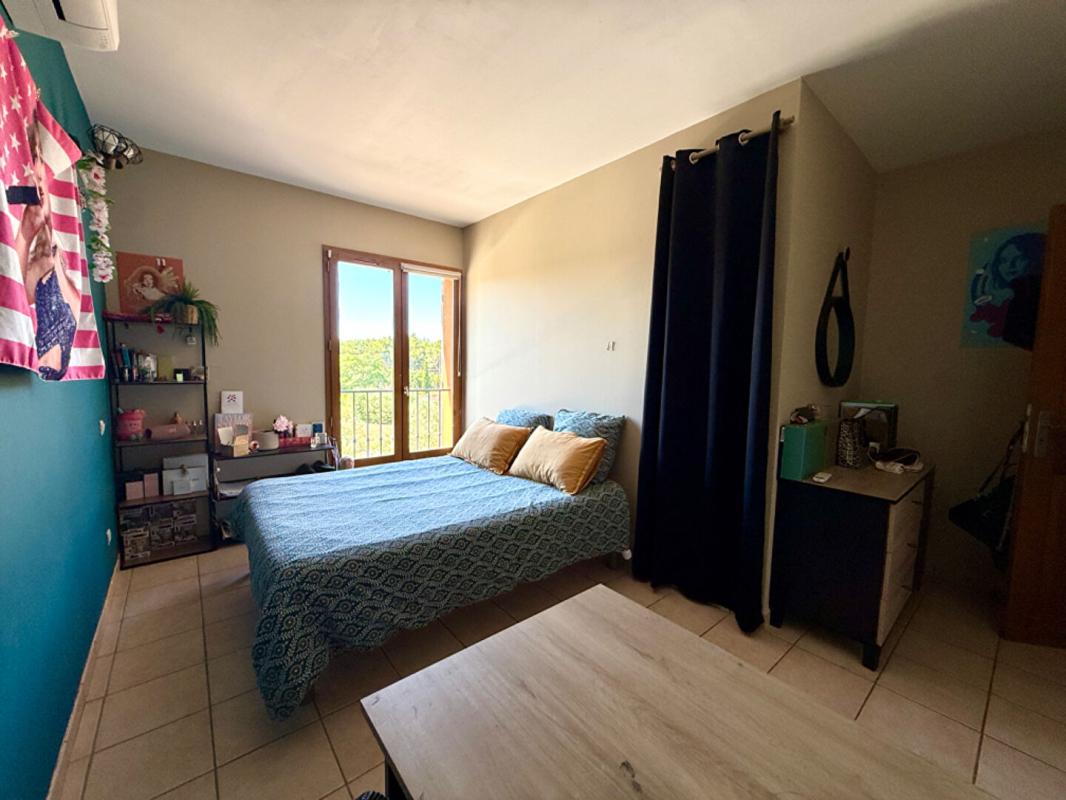 ISTRES Villa secteur du Deven avec piscine et double garage 17