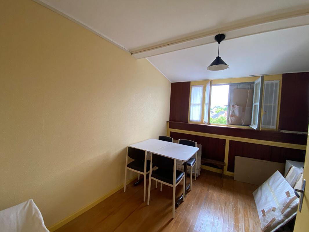 GIAT Maison 300 m² - Jardin - Hangar - Fort potentiel investissement 22