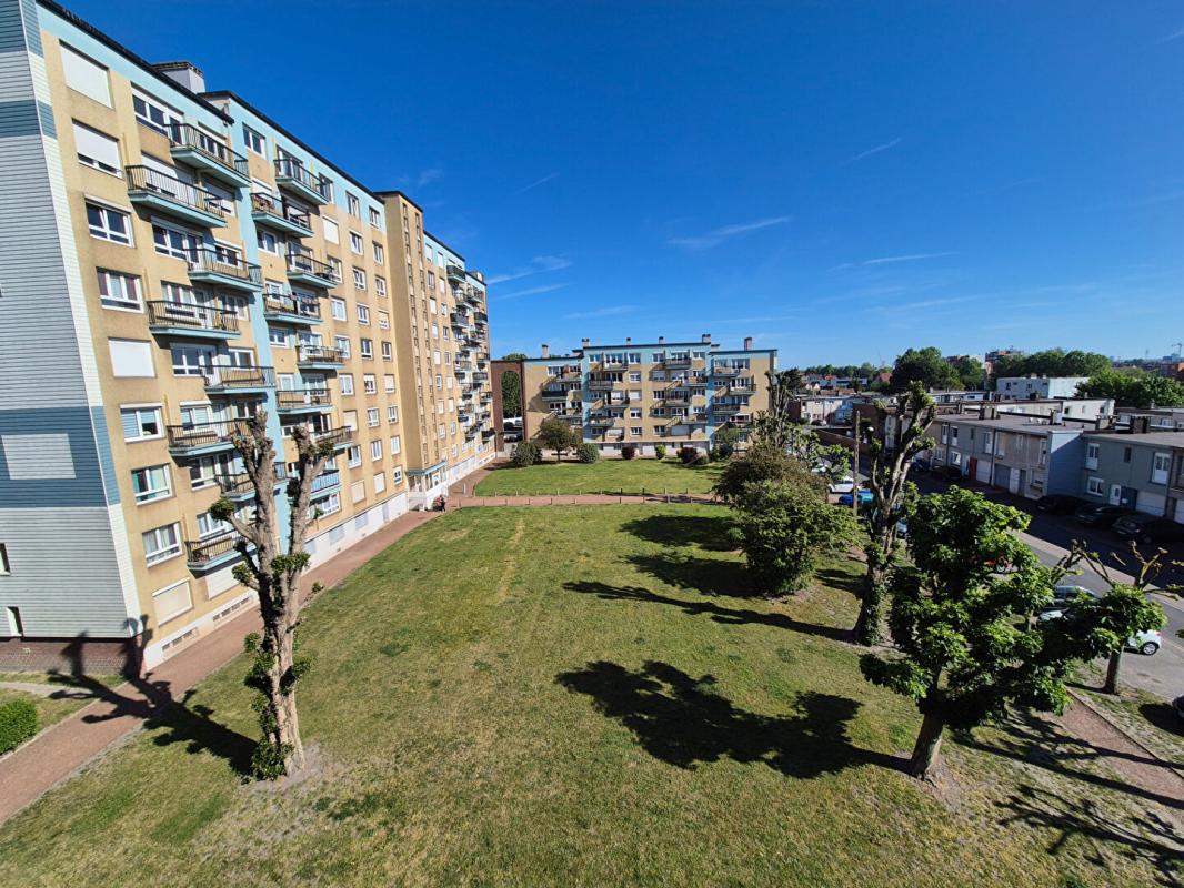 SAINT POL SUR MER Appartement St Pol Sur Mer  3 pièce(s) 57 m2 2