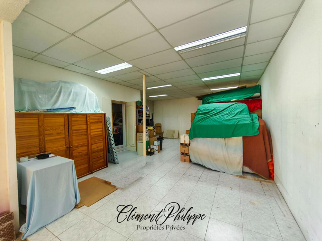 TREBES Capendu - Maison de caractère 136 m² avec double garage et jardin 9