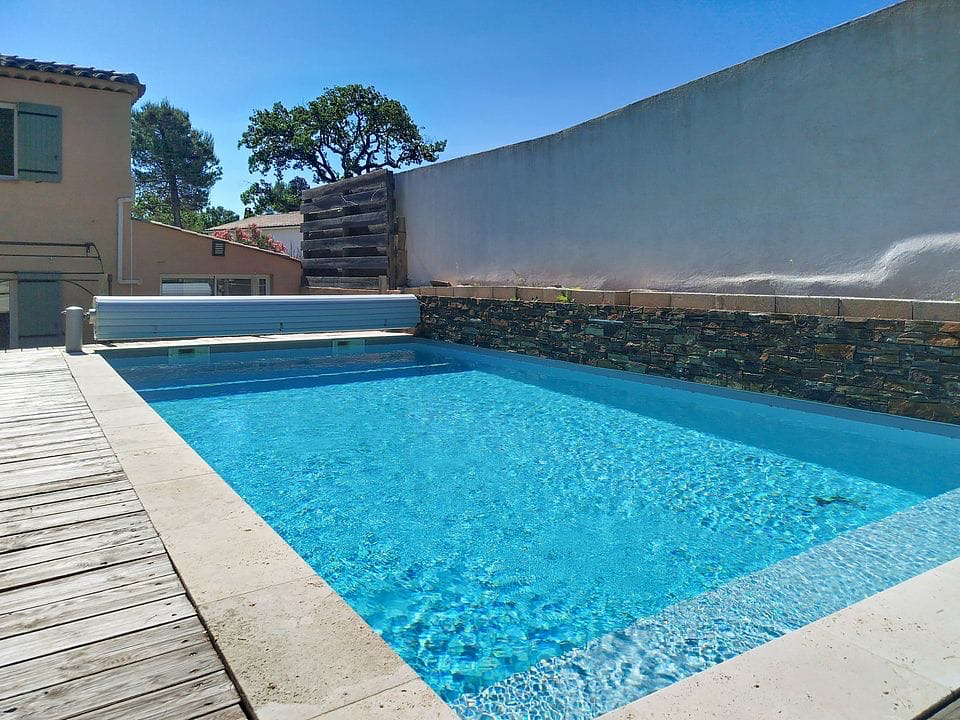 SAINT-MAXIMIN-LA-SAINTE-BAUME Maison Saint Maximin La Sainte Baume 7 pièce(s) 145 m2 15