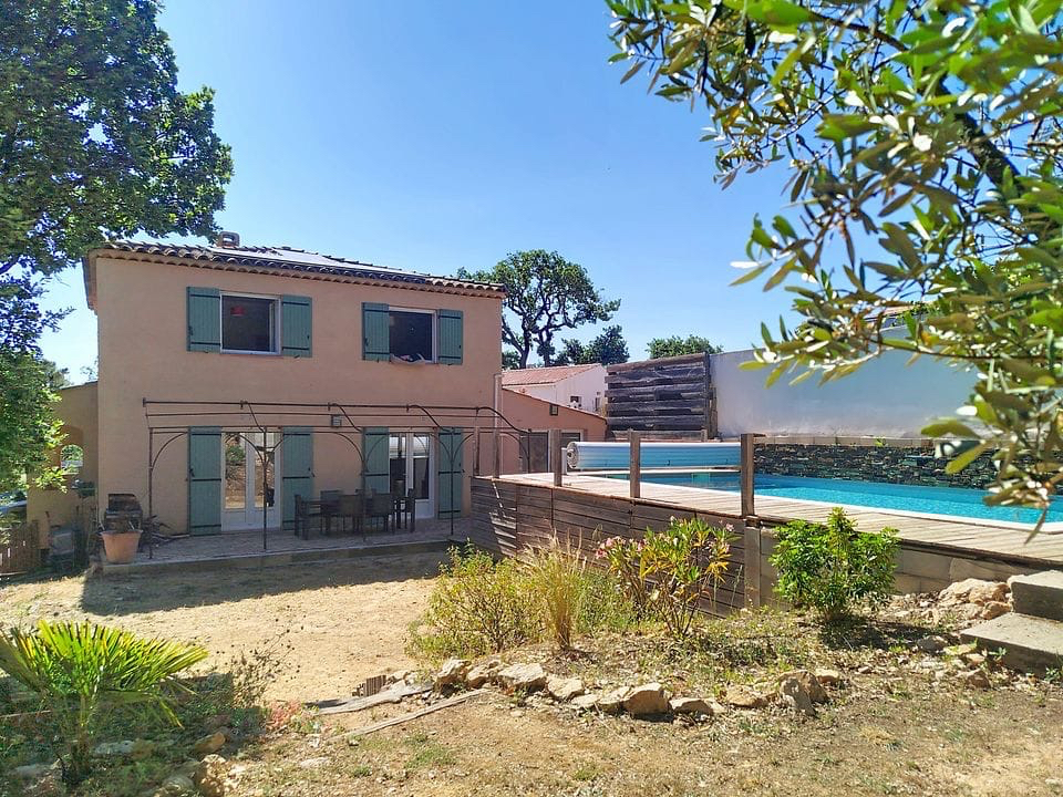 SAINT-MAXIMIN-LA-SAINTE-BAUME Maison Saint Maximin La Sainte Baume 7 pièce(s) 145 m2 16