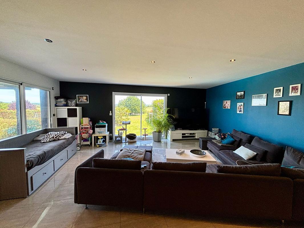 LA CHARITE-SUR-LOIRE Maison familiale de 184 m² avec piscine ? 5 chambres - cadre privilégié à La Charité-sur-Loire 5