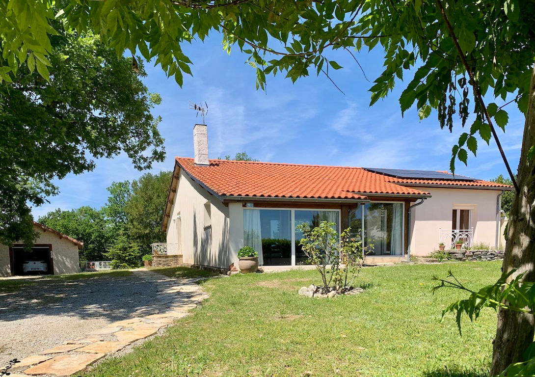 TRESPOUX-RASSIELS Maison plain-pied avec piscine, dépendance et double garage à proximité directe de Cahors 2
