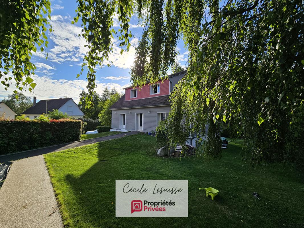 NOTRE-DAME-DE-GRAVENCHON Pavillon viable de plain-pied en très bon état, sur sous-sol complet 16
