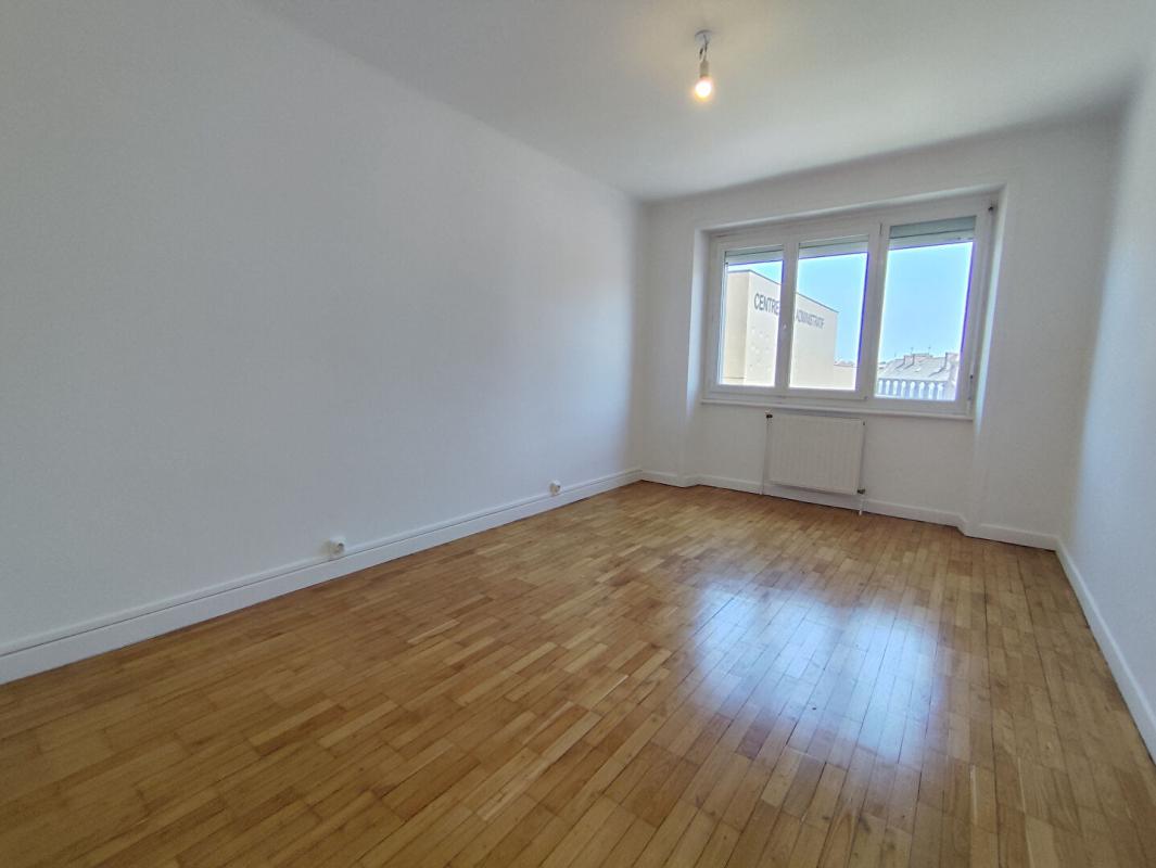 SAINT-BRIEUC Appartement Saint Brieuc Centre-ville 89 m2, 3 chambres 5