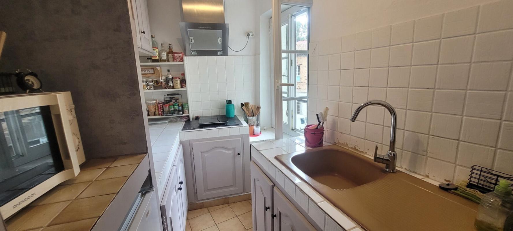 LE LUC LE LUC EN PROVENCE - Maison de village de 82m² avec balcon et véranda 5