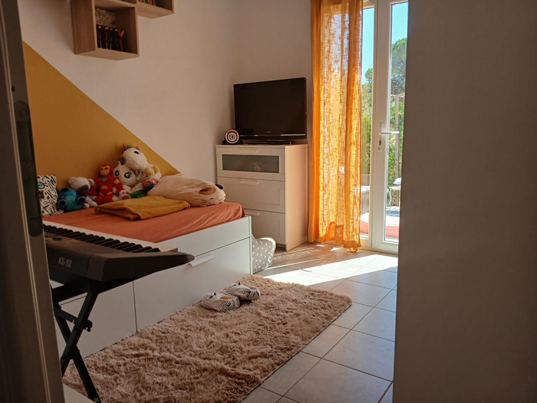 CAMPS-LA-SOURCE Maison T5 de 108 m2 sur 1705m² de terrain au calme - Camps La Source 15