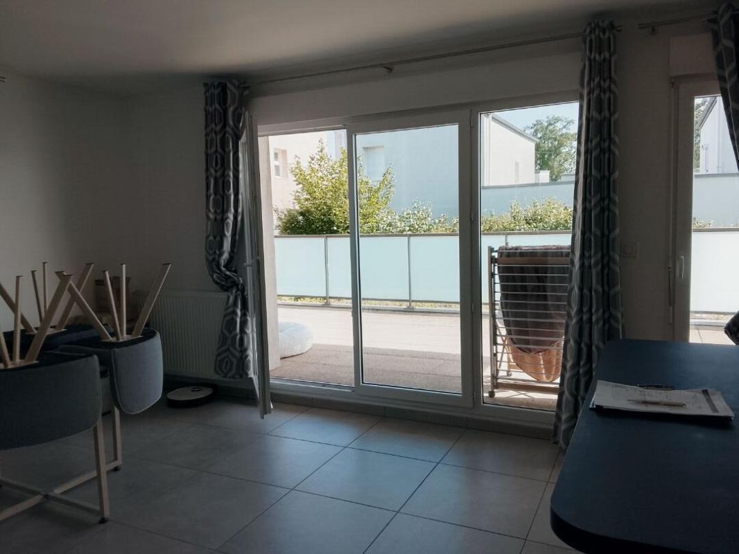 MONTLOUIS-SUR-LOIRE Appartement Montlouis Sur Loire 2 pièce(s) 59 m2 3