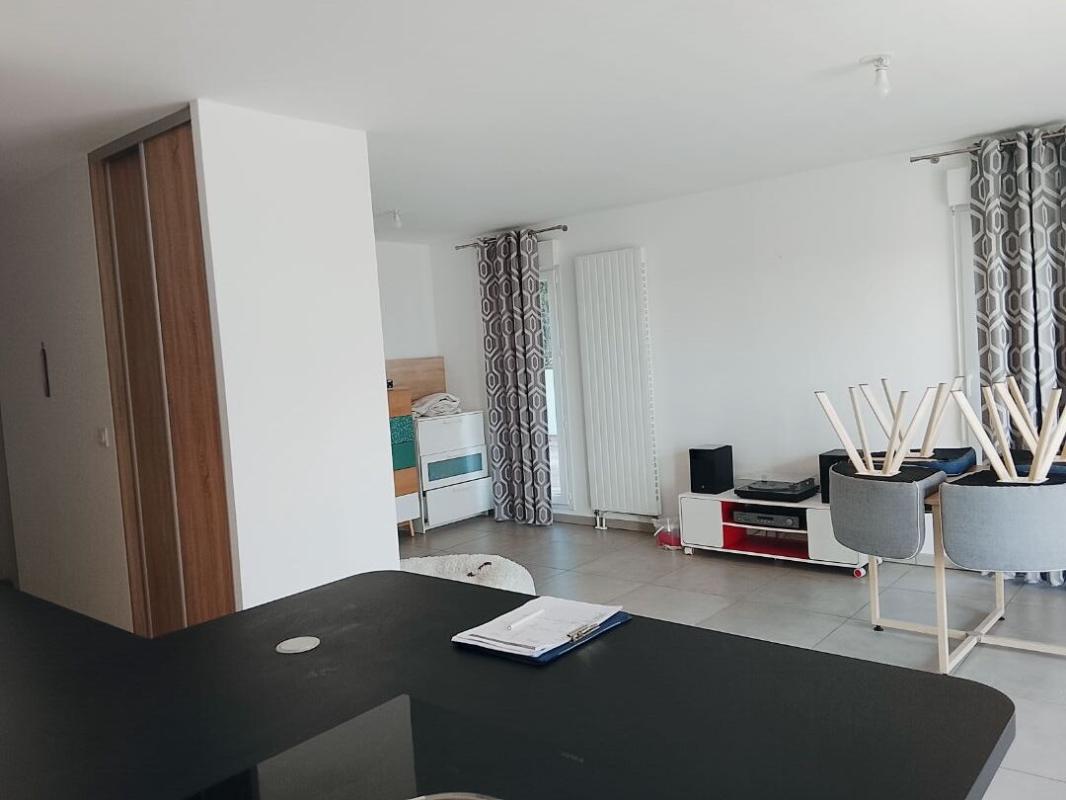 MONTLOUIS-SUR-LOIRE Appartement Montlouis Sur Loire 2 pièce(s) 59 m2 6