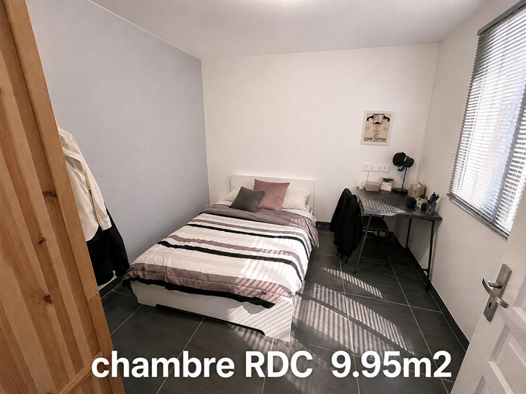 SAVIGNY SAVIGNY, maison 189m2 sur terrain  avec dépendance 10