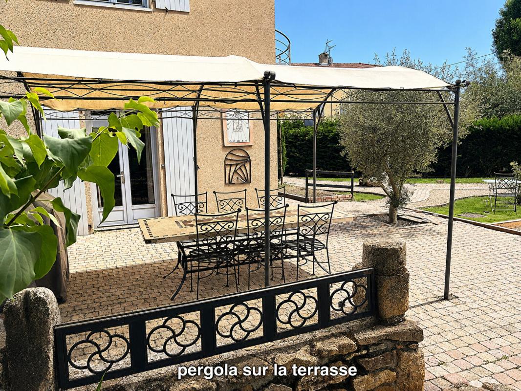 SAVIGNY SAVIGNY, maison 189m2 sur terrain  avec dépendance 5