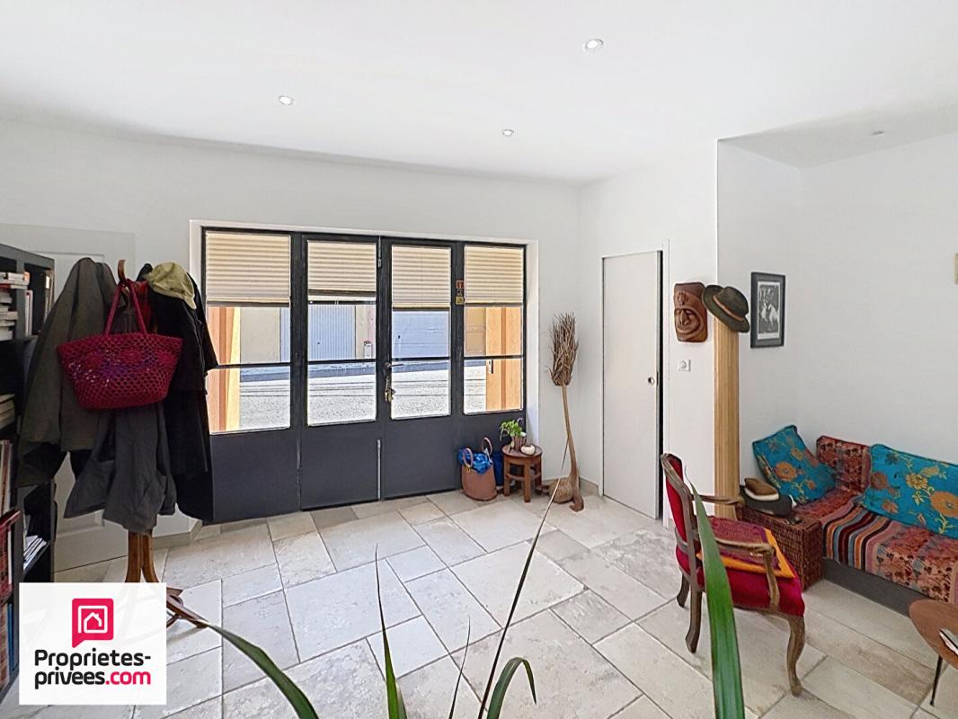 RIANS Rians Maison d'architecte récente 115 m²  sur 194 m² de terrain clos 15