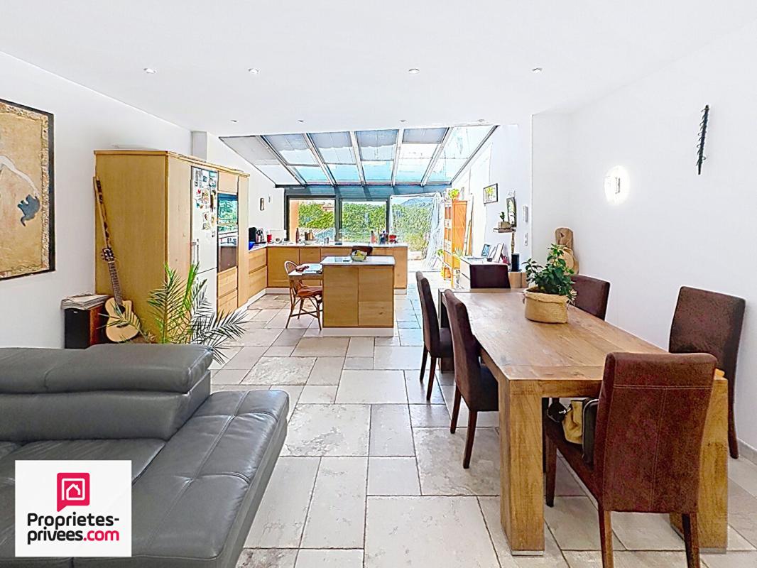 RIANS Rians Maison d'architecte récente 115 m²  sur 194 m² de terrain clos 3