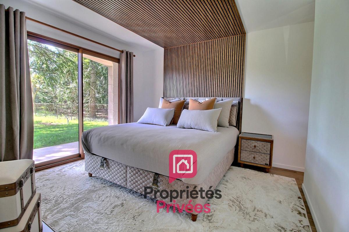 AMILLY Coup de Coeur pour cette contemporaine de 150 m2 aux espaces lumineux ! 10