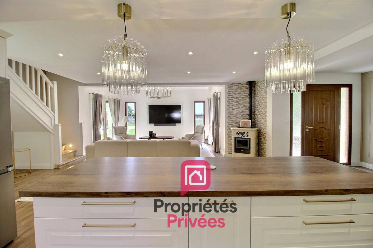AMILLY Coup de Coeur pour cette contemporaine de 150 m2 aux espaces lumineux ! 7