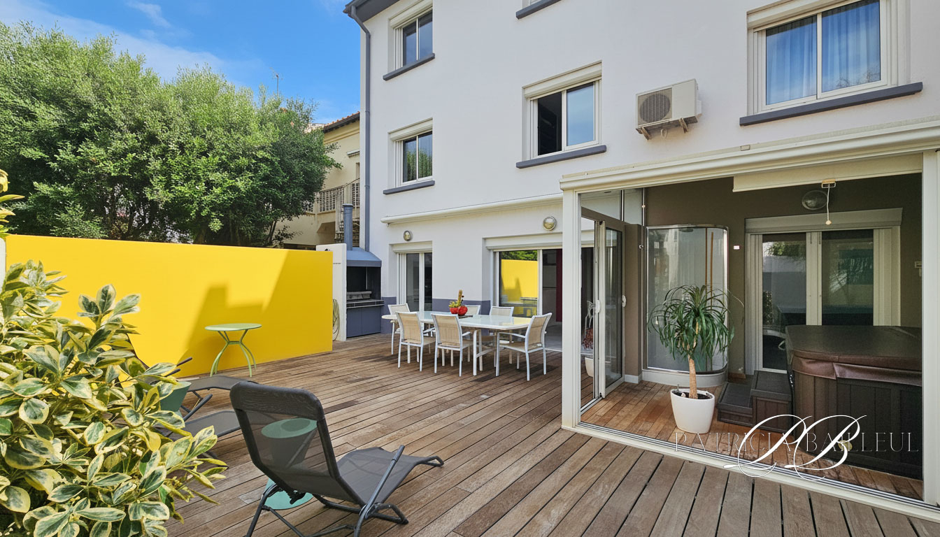PERPIGNAN Grande maison 260 m2 sur 270 m2 de terrain 2 grands garages - La Lunette 1